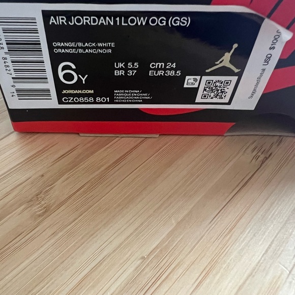 Womens Air Jordan 1 Low OG Starfish size 6Y Orange Athletic Sneaker Nike - Picture 8 of 8